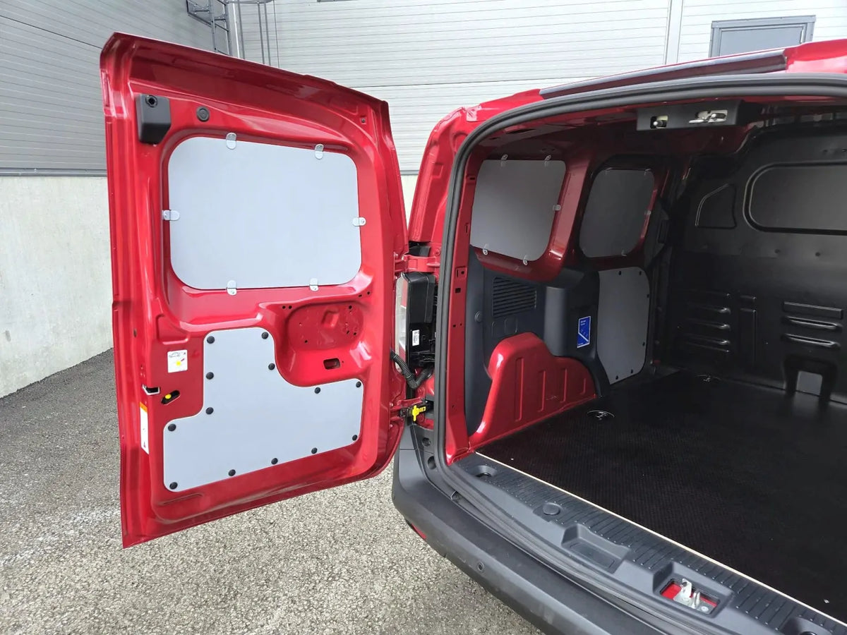 Protuklizna podna obloga Citroen Berlingo 2018>(L1), NEMA KLIZNA VRATA
